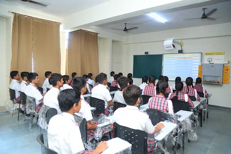 Scool building image