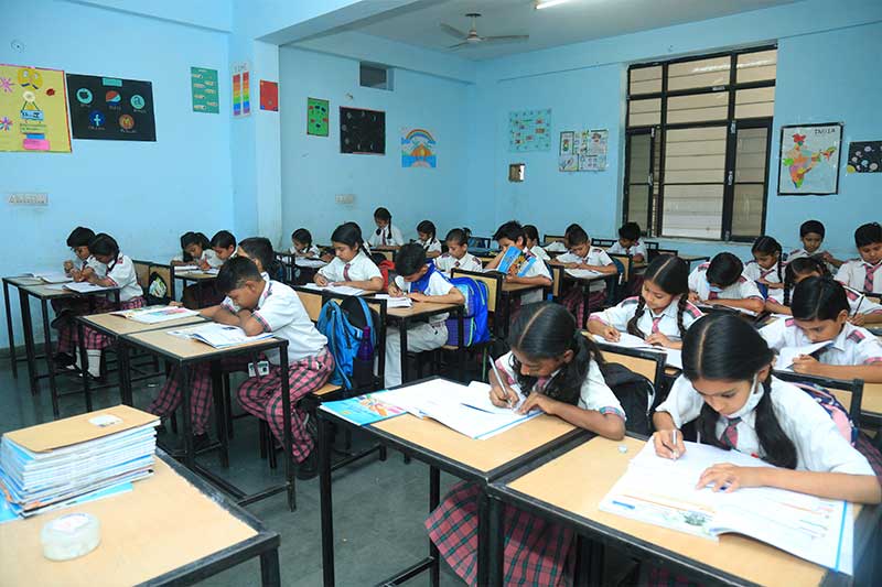 Scool building image